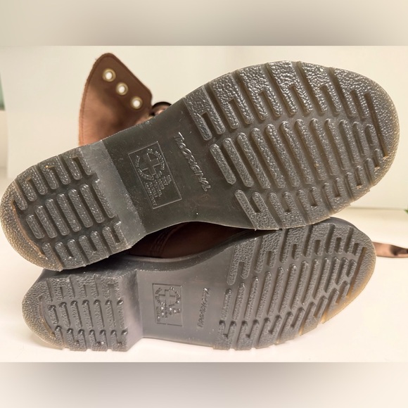 Dr. Martens Doc Aimilita Military Style Boots Dark Brown Ribbon Laces NWOT US 6 - Picture 6 of 10